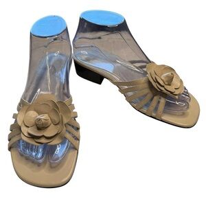 Karen Scott Tan Leather Floral Sandals Size 7.5 Wood Stacked Heel